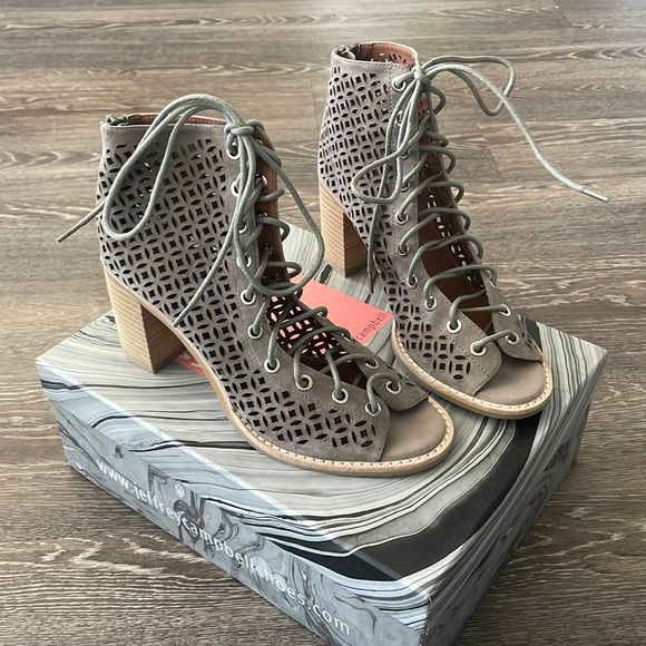 Jeffrey Campbell Shoes - Jeffery Campbell lace up taupe suede booties, size: 8
